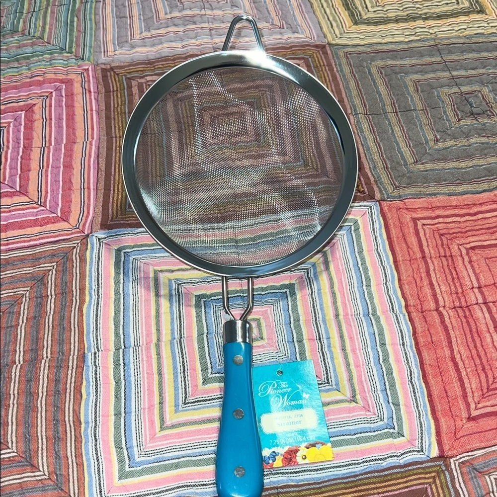 The Pioneer Woman Teal Handled Mesh 7”Strainer NWT